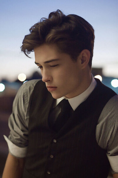 Francisco Lachowski 出生：1992.05.13 国籍：巴西