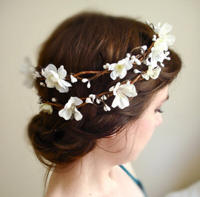 sakura - a twiggy cherry blossom wreath