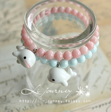 游呀游~~！为什么我还在手上不在水里呀