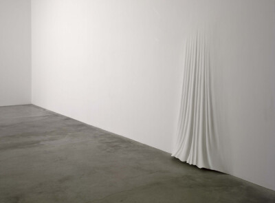 Curtain 2007 EPS foam, plaster gauze 6.9 ft x 48 3/4 in