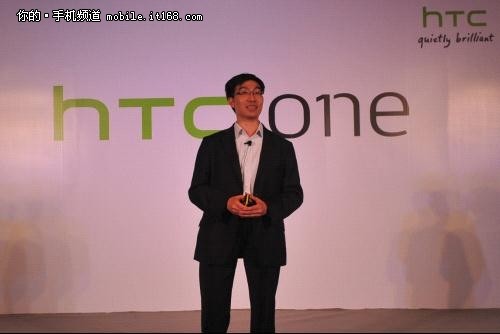 【南京HTC One城市体验 领衔智能机市场】5月12日，HTC携其最新的One系列新品及三大运营商定制的新渴望系列手机亮相南京，继续其在五一前掀起城市体验狂潮，领衔初夏智能机市场。该城市体验计划于4月份HTC全球同步发售今年最重量级的One系列新品后启动，是进入中国市场以后最大规模的城市巡展，旨在为消费者提供更多平台体验HTC带来的最佳个人化使用体验，同时也进一步展现HTC深拓中国市场的决心。……