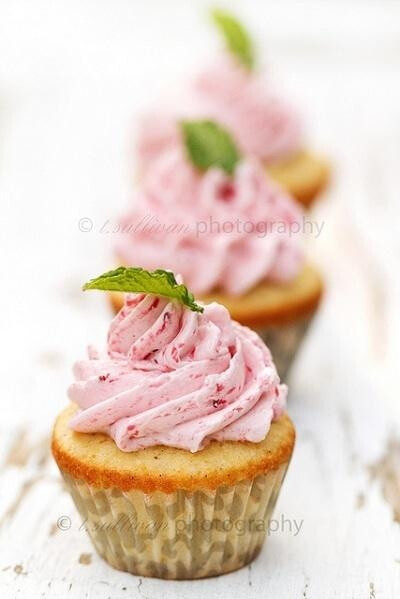 Mini Vanilla Bean Cupcakes with Strawberry Swiss Meringue Buttercream