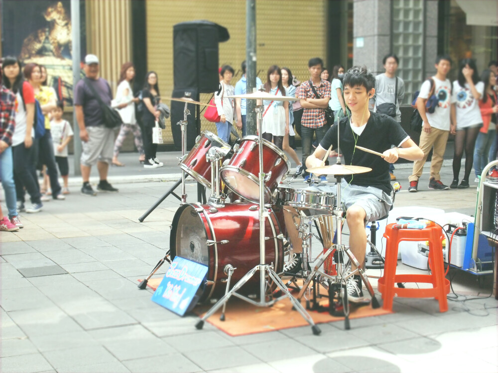 台北市信義區 街頭藝人