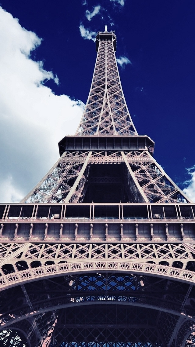 Eiffel Tower Bottom Up View iPhone 5 Wallpaper