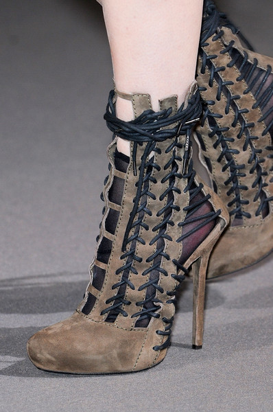 Haider Ackermann Fall 2012 - Details