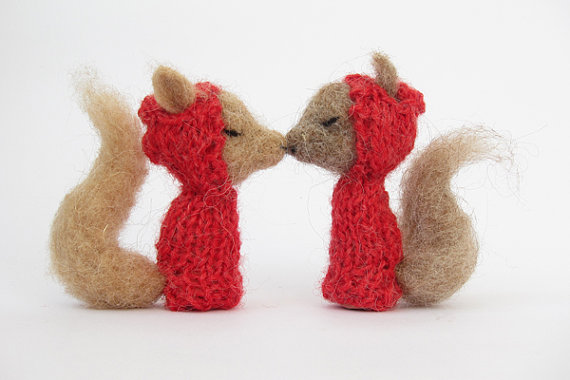 FINGER PUPPET SWING, Needle Felted Red Squirrel Valentines, Handmade Toy and Home Decor, Romantic Wedding Gift or Gift for a Child or Baby