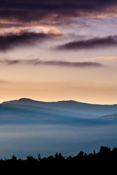 hill tops in distance iPhone Wallpaper