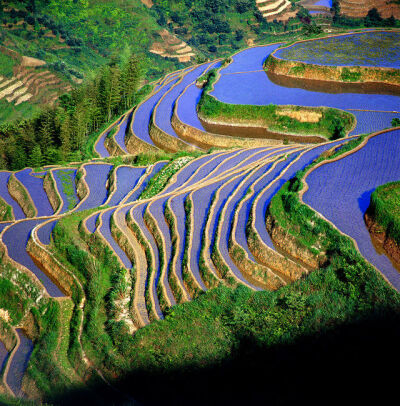 挂在天边的风景--桂林龙脊梯田 http://www.guilinly8.com