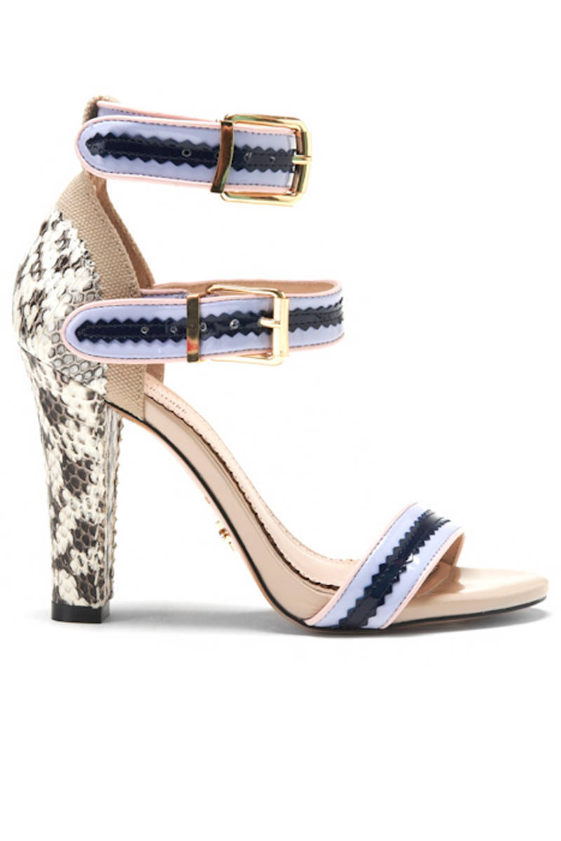 Pour La Victoire Veronica Heels,