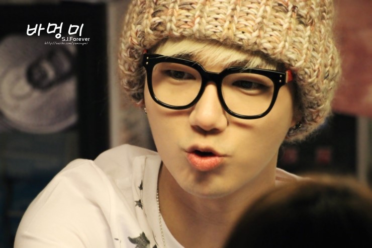 艺声偶吧在卖萌怎样都很有爱的你叫我们怎能不爱上你