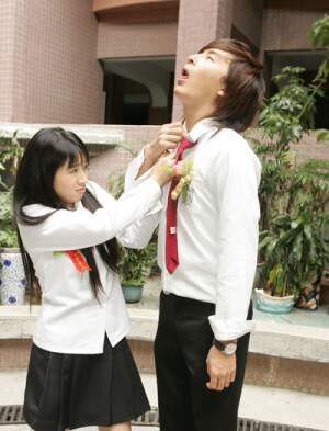 台湾版《一吻定情》郑元畅和林依晨