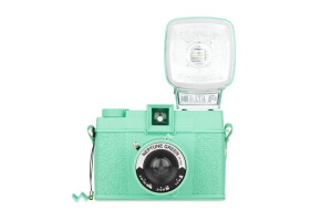 Diana F+