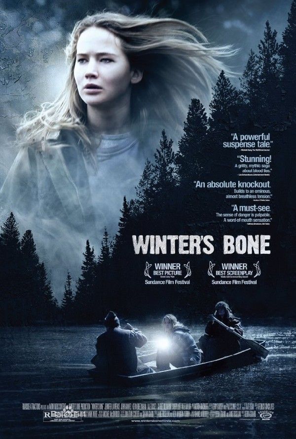 &lt;Nevaeh.like&gt;Winters Bone 冬天的骨头《冬天的骨头》讲述了一个17岁的小姑娘，为了家庭的完整，坚定不移地去寻找毒贩父亲的故事。蕾·多莉踏上了寻找父亲的路程······