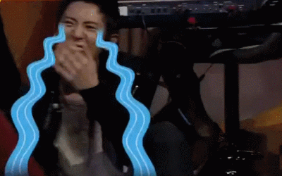 请大家欣赏 朴灿烈为大家表演时下最流行词笑cry~、、、