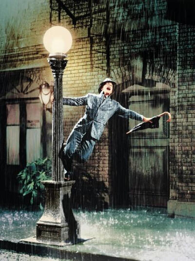 1952-《雨中曲》（Singin’ In The Rain）一部介绍好莱坞影坛从默片时代转变为有声片时代的包含许多片厂趣闻的佳作。