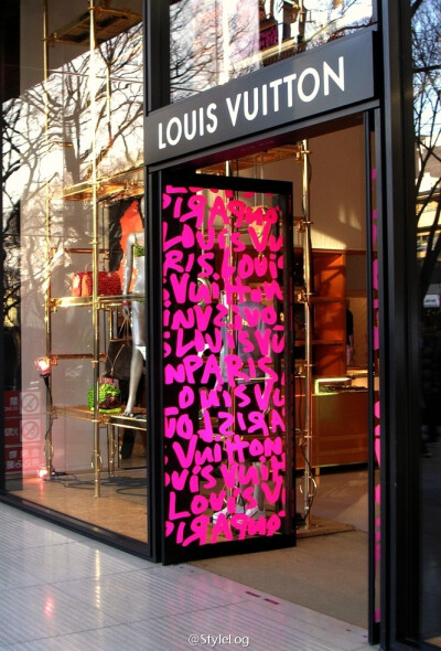 #Louis Vuitton