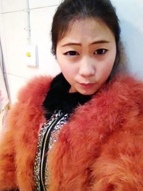 把自己化成鬼这样我会假装认不得自己