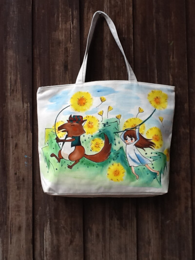 手绘的帆布包包。我就想一直住在童话世界里。