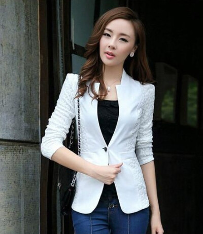 &lt;a href="http://s.click.taobao.com/t?e=zGU34CA7K%2BPkqB07S4%2FK0CITy7klxxrJ35Nnc0luEje53YXZ99adQh%2FvKdBfUMvab9YIk6sksXADdEL3NJ5NaWFUnwa83a1C5uajpXRO6AMR6A%3D%3D"&gt;潮流2013女装秋装新款小西装 女外…