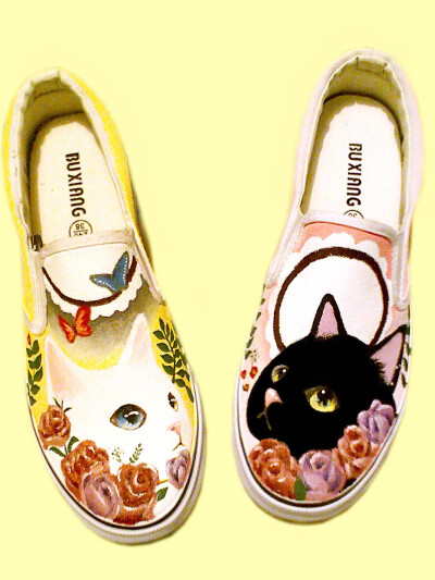 Jetoy猫猫~这次画在帆布鞋上~~！使用了牢固的丙烯颜料~~