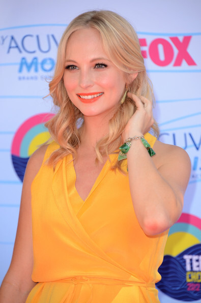 芭比。Candice Accola