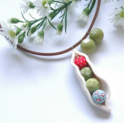 PETITS POIS choker（From EVA THISSEN）——Sasy敬上