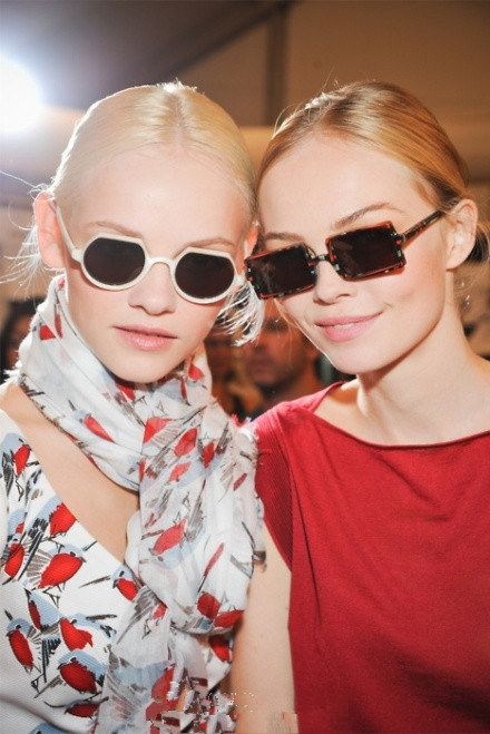 Ginta Lapina and Siri Tollerd.. @ Carolina Herrera SS 2012 RTW.jpg