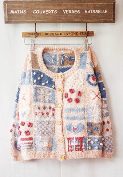 古着孤品毛衣 手工毛衣 超爱这种北欧毛衣 宝贝链接：http://item.taobao.com/item.htm?spm=a1z10.5.w4002-1560782382.34.tPylOK&amp;id=27518424263