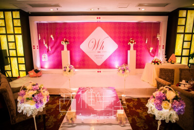 长沙西雅生活婚庆 西雅生活婚庆团队 又一力作，紫色主题 搭配小细节 抓住眼前的设计