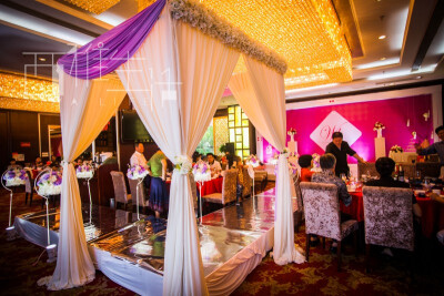 长沙西雅生活婚庆 西雅生活婚庆团队 又一力作，紫色主题 搭配小细节 抓住眼前的设计