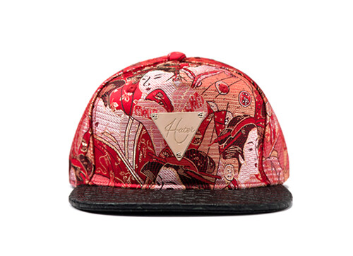 台湾正品HATER Snapback 红色艺妓图案蟒蛇纹 http://item.taobao.com/item.htm?spm=686.1000925.1000774.51.XpKhQa&amp;id=35244127938