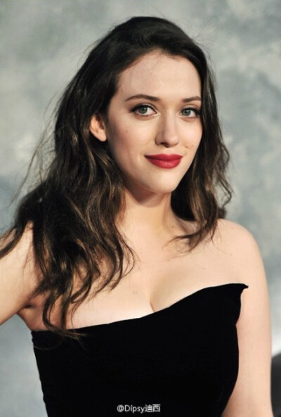 破产姐妹 MAX 凯特·戴琳斯 Kat Dennings