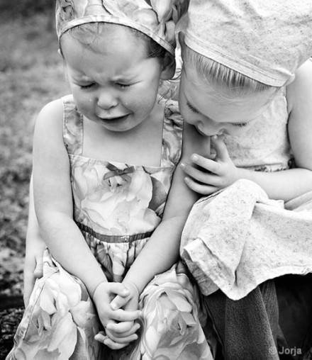 我可以陪在你身边 让你发泄所有的不快乐。