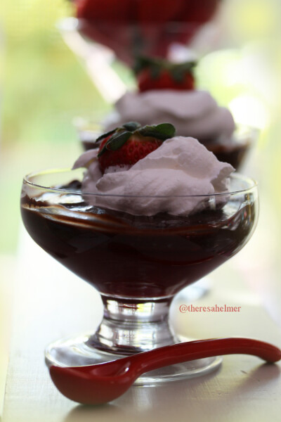 Chocolate Strawberry Pudding