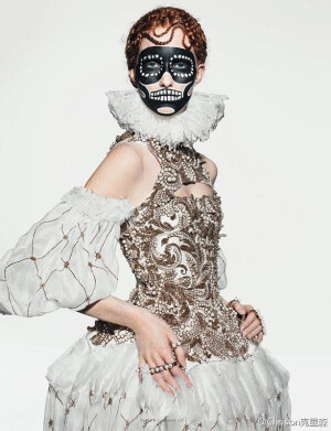 亚历山大.麦昆(2013)