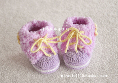 冬季钩针宝宝紫色绒绒线球鞋
