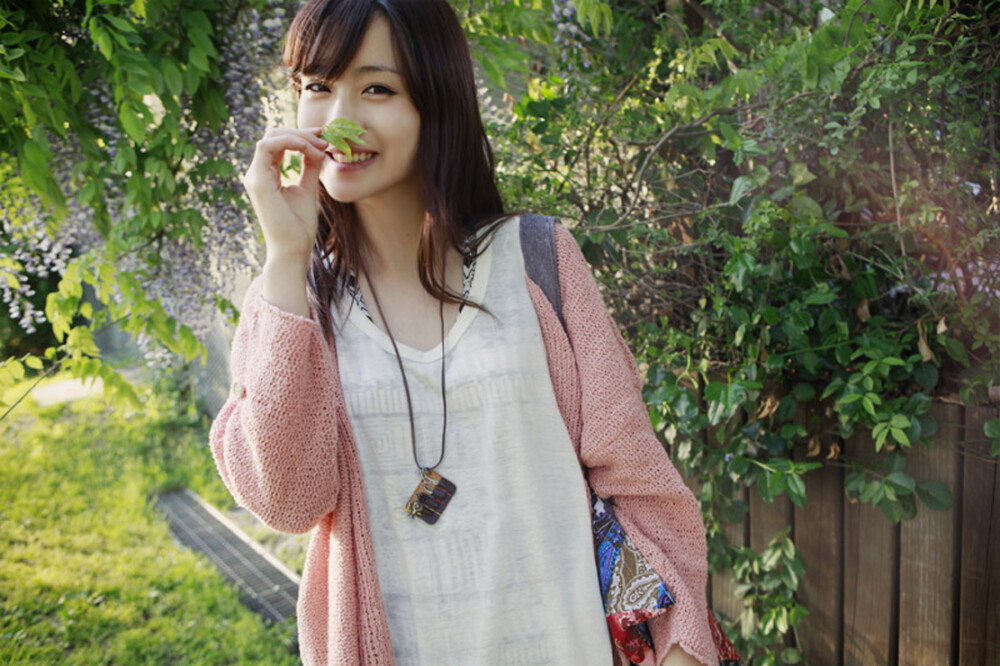 HARU who is a fresh girl ，her smile make me soothing &amp;comfortable.