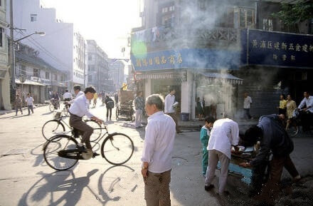 1993年的宁波路山西南路口