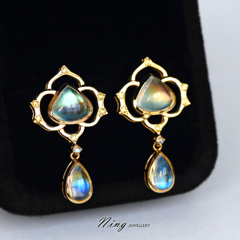 Ning Jewellery{梦回.唐}18K镶嵌月光石黄色蓝宝石耳坠 http://item.taobao.com/item.htm?spm=a1z10.1.w4004-61803132.2.tRdNCM&amp;id=35478027753