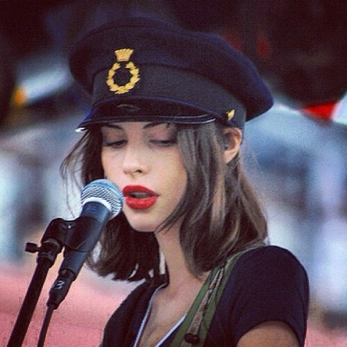 Charlotte Kemp Muhl