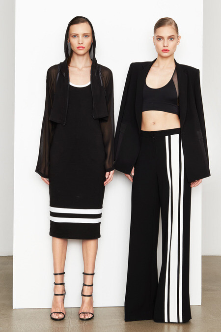 pre-fall2014 DKNY早秋 品牌源自己创始人——唐娜·卡伦(donnakaran)的名字，即“Donna Karan New York”的首字母缩写。DKNY品牌创立于1984年，创立伊始即对纽约所汇聚的不同文化及其独特的生活气息作了一个全新的诠释。