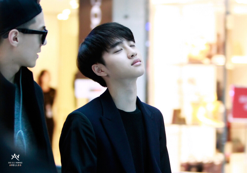 "早点回去睡吧,女孩子最不能缺的就是睡眠了"都暻秀.