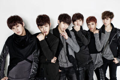 《C-Clown》Rome、Siwoo（金泰旻）、Ray（金泫一）、姜俊、T.K（李旻优）、Maru（李财准