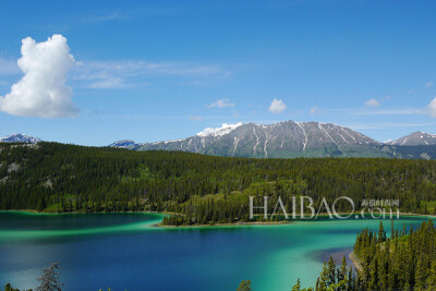  加拿大优鹤国家森林公园 (Yoho National Park) ，翡翠湖