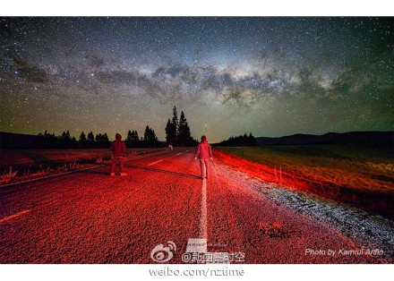 hanging in the sky [爱你] milky way over Sugarloaf Communications Tower at Port Hills, Canterbury, New Zealand