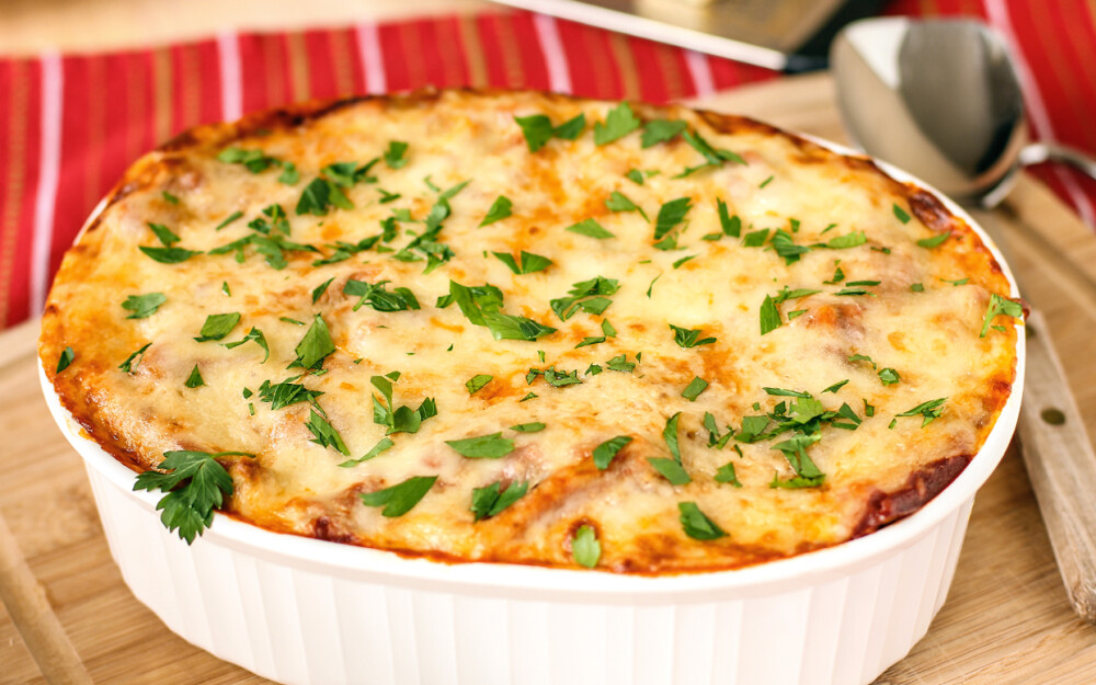 Cheesy Pesto and Chicken Pasta Bake