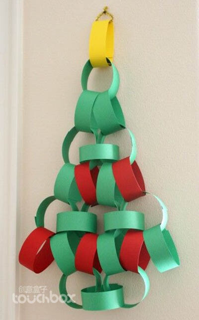 【圣诞快到啦】和大家分享几款圣诞亲子手工：7. 挂起来的圣诞树，你有没有想过这样的方法？
