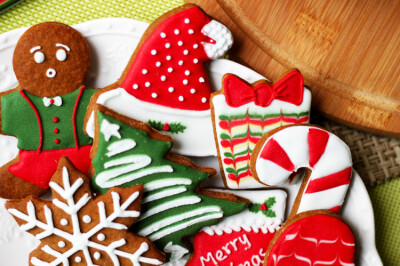 糖霜当成画笔，颜料，姜饼当成画布，用上红红绿绿画出圣诞 #画圣诞