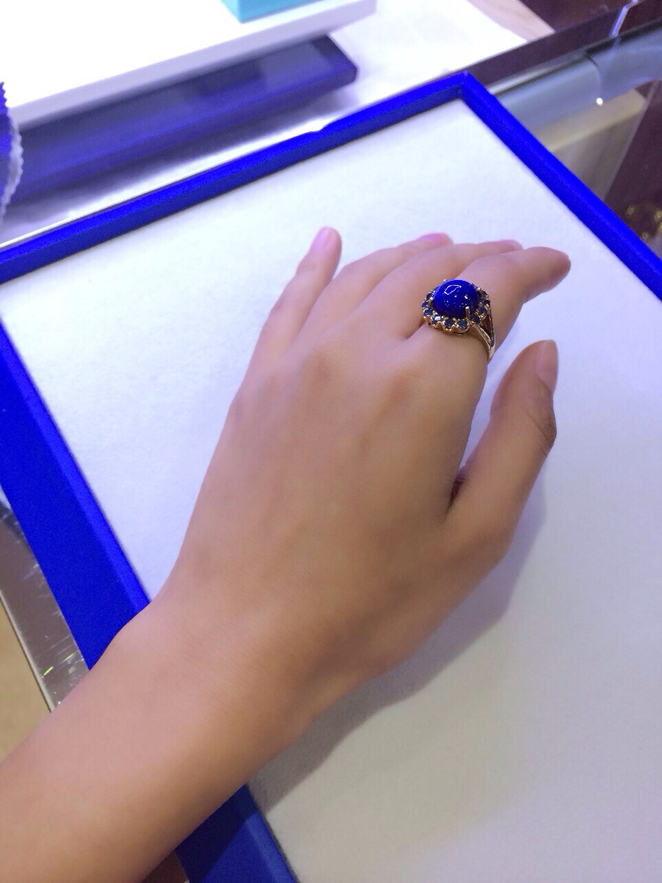 #女人爱珠宝#青金石周镶蓝宝925银 yellow gold plated silver ring with lapis and blue sapphire 编号 RSV—611 现在大小戒号只剩10# 欢迎私价