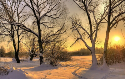 雪景，夕阳